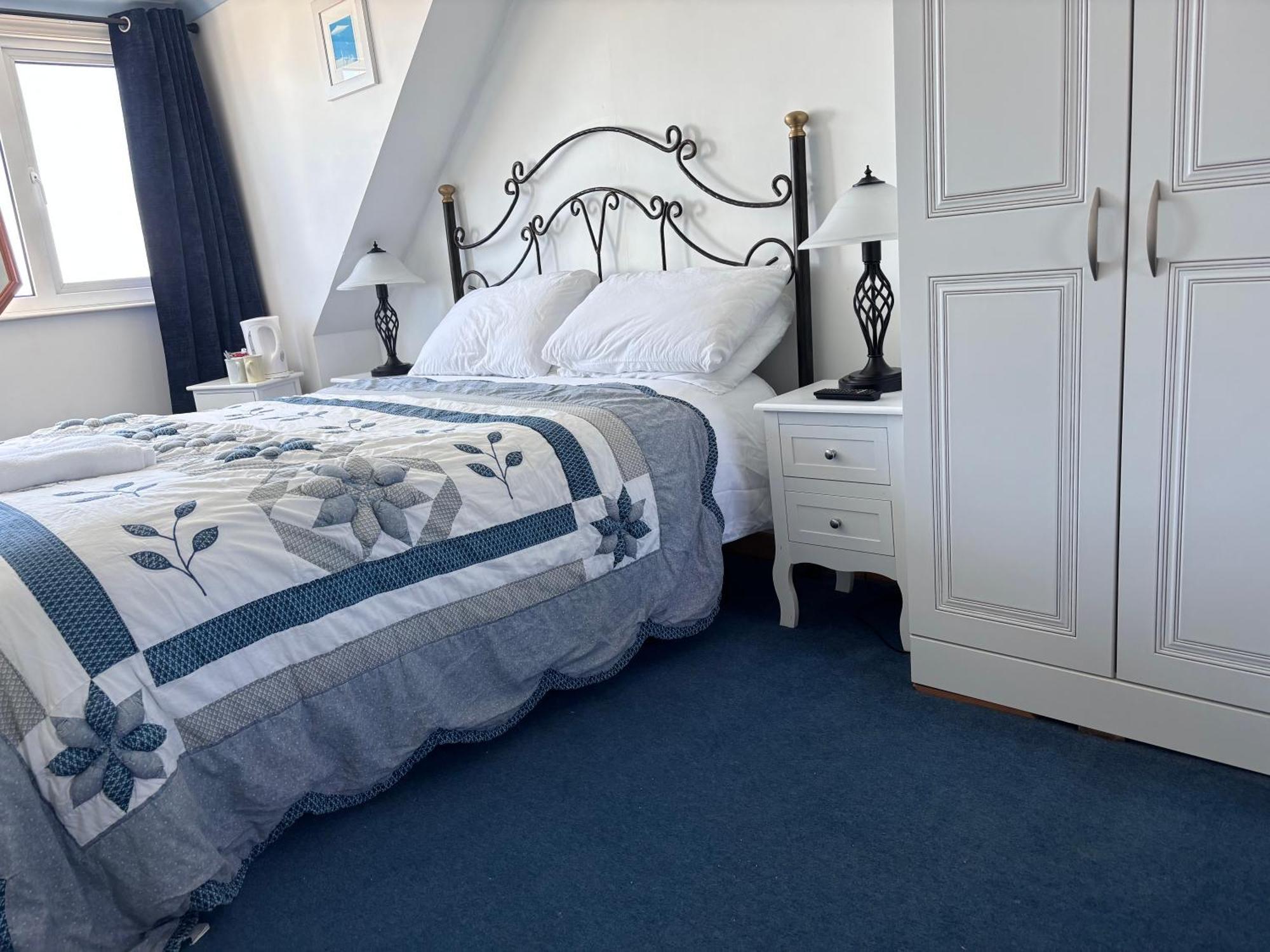 Bonjour Guest House Braye Εξωτερικό φωτογραφία